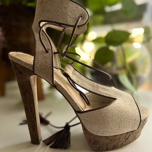 Shoe Dazzle’s “Adeline” sandal pumps - size 7 - worn once